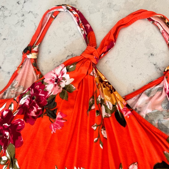 Maurice’s xl flower tank - Picture 2 of 3